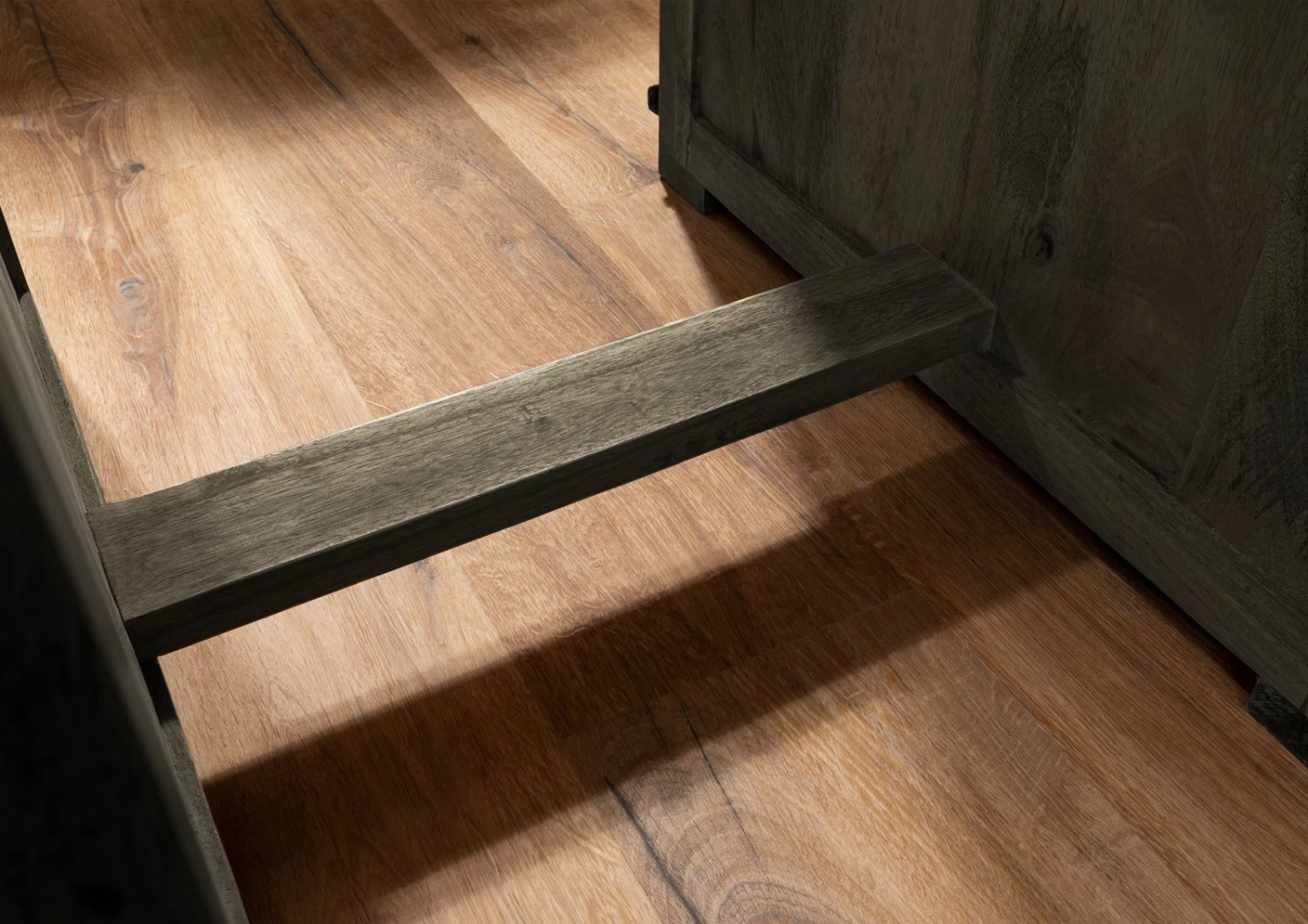 Scrivania In Legno Di Mango 140x80x76 Grigio Scuro Laccato RAILWAY 9 Scrivania In Legno Di Mango 140x80x76 Grigio Scuro Laccato RAILWAY - immagine 7