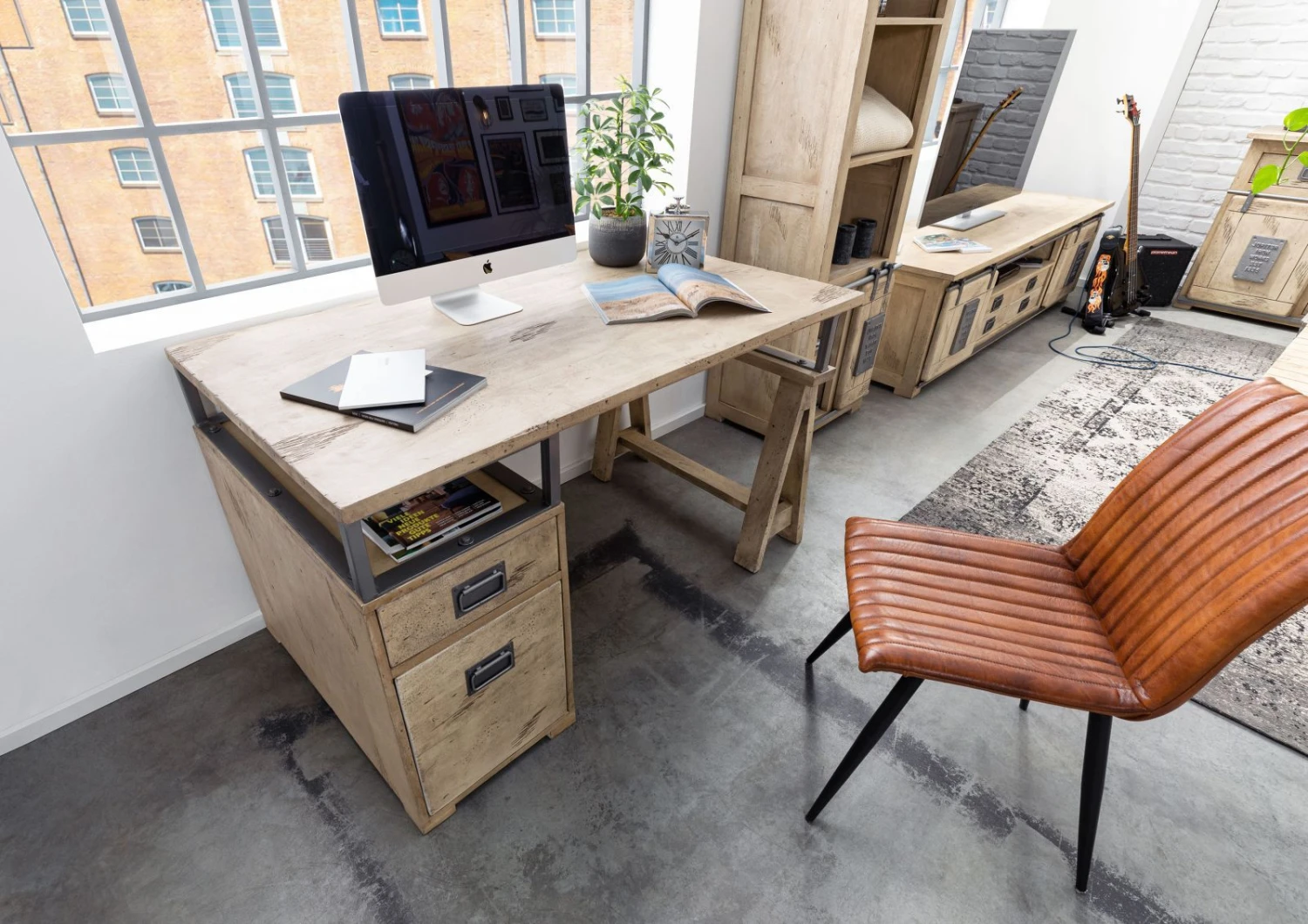 Scrivania In Legno Di Mango 140x78x80 Sbiancato Laccato RAILWAY #329 4 Scrivania In Legno Di Mango 140x78x80 Sbiancato Laccato RAILWAY #329 - immagine 2