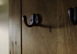 Wandgarderobe Mango 59x32x145 Braun Lackiert RAILWAY #4009 14 Wandgarderobe Mango 59x32x145 Braun Lackiert RAILWAY #4009 -Massivmoebel24 09 380 772 3109 04