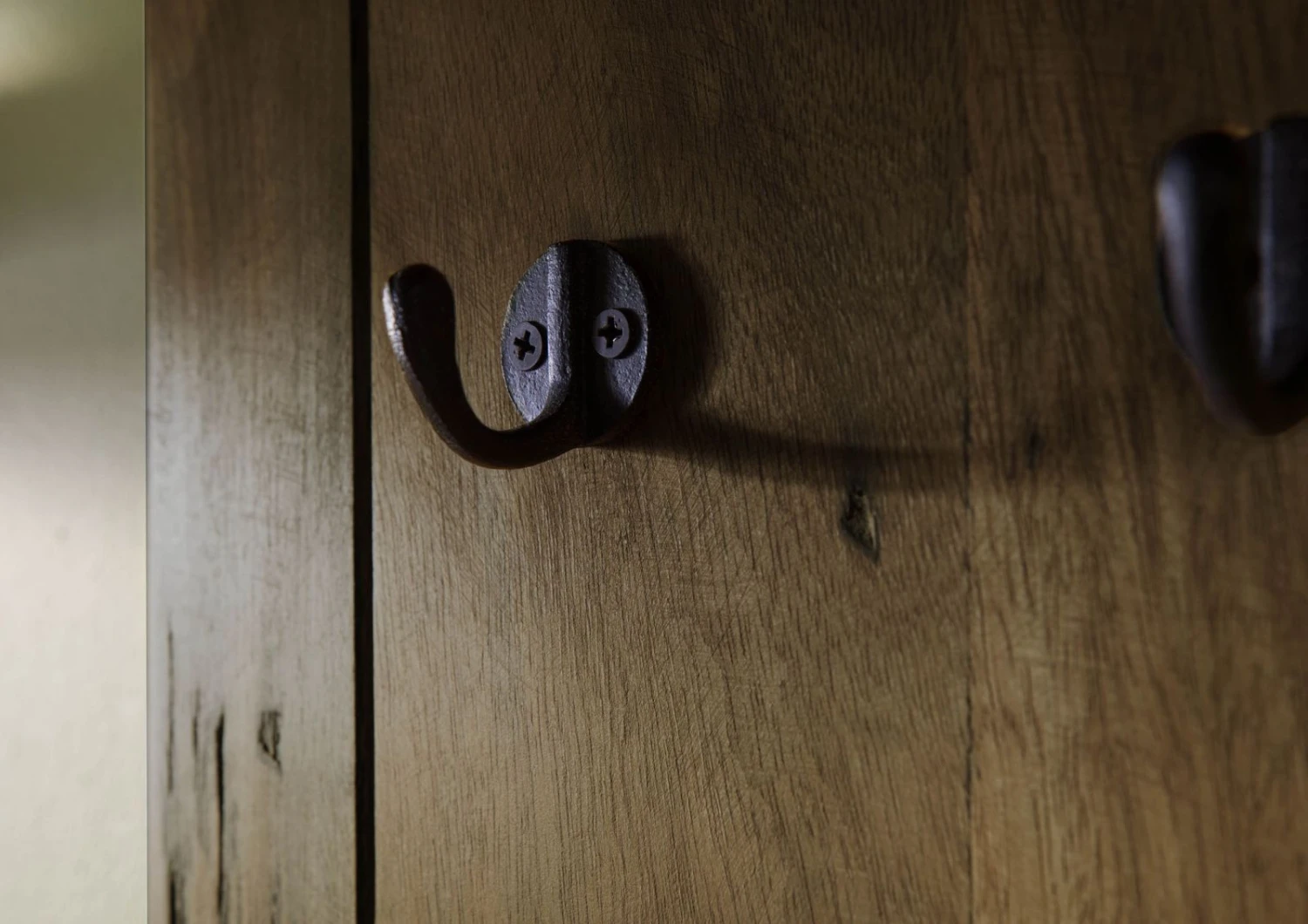 Wandgarderobe Mango 59x32x145 Braun Lackiert RAILWAY #4009 6 Wandgarderobe Mango 59x32x145 Braun Lackiert RAILWAY #4009 - immagine 4