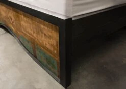 INDUSTRIAL #108 Letto Matrimoniale In Legno Riciclato E Ferro - Laccato Multicolore 180x200 13 INDUSTRIAL #108 Letto Matrimoniale In Legno Riciclato E Ferro - Laccato Multicolore 180x200 -Massivmoebel24 09 638 811 0108 4