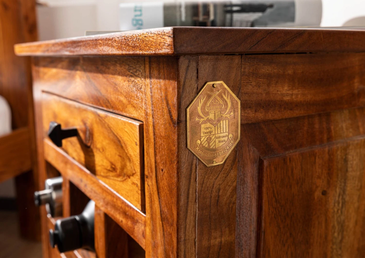 Comodino In Legno Di Acacia 46x40x65 Miele Dorato Laccato OXFORD #268 7 Comodino In Legno Di Acacia 46x40x65 Miele Dorato Laccato OXFORD #268 - immagine 5