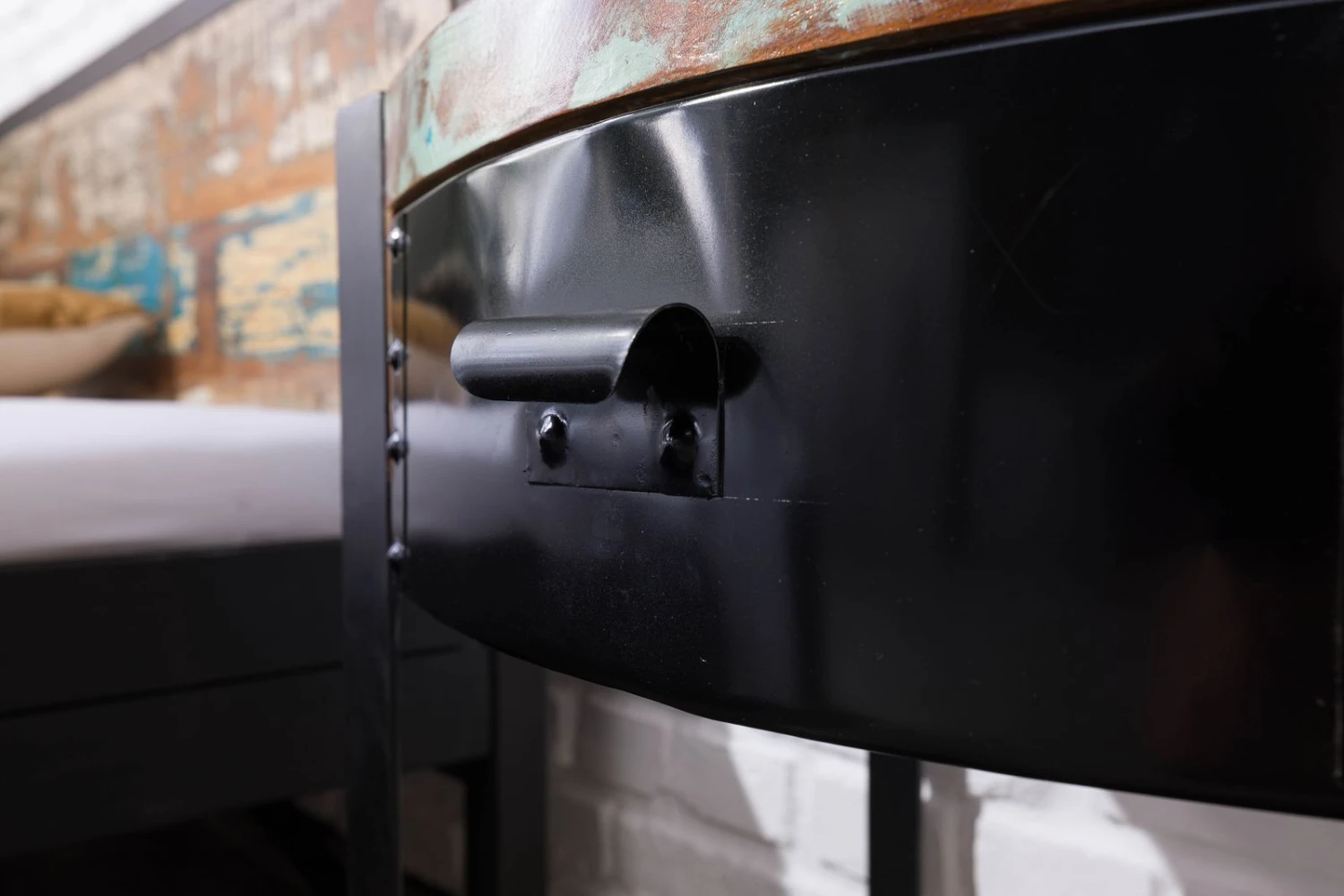 Comodino In Legno Di Legno Riciclato 50x40x60 Multicolore Laccato INDUSTRIAL #11 8 Comodino In Legno Di Legno Riciclato 50x40x60 Multicolore Laccato INDUSTRIAL #11 - immagine 6