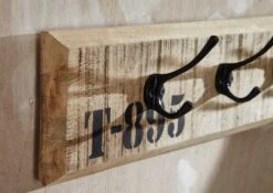 FACTORY #152 Appendiabiti In Legno Di Mango E Ferro - Stampato 66x8x13 13 FACTORY #152 Appendiabiti In Legno Di Mango E Ferro - Stampato 66x8x13 -Massivmoebel24 09 900 559 0152 5