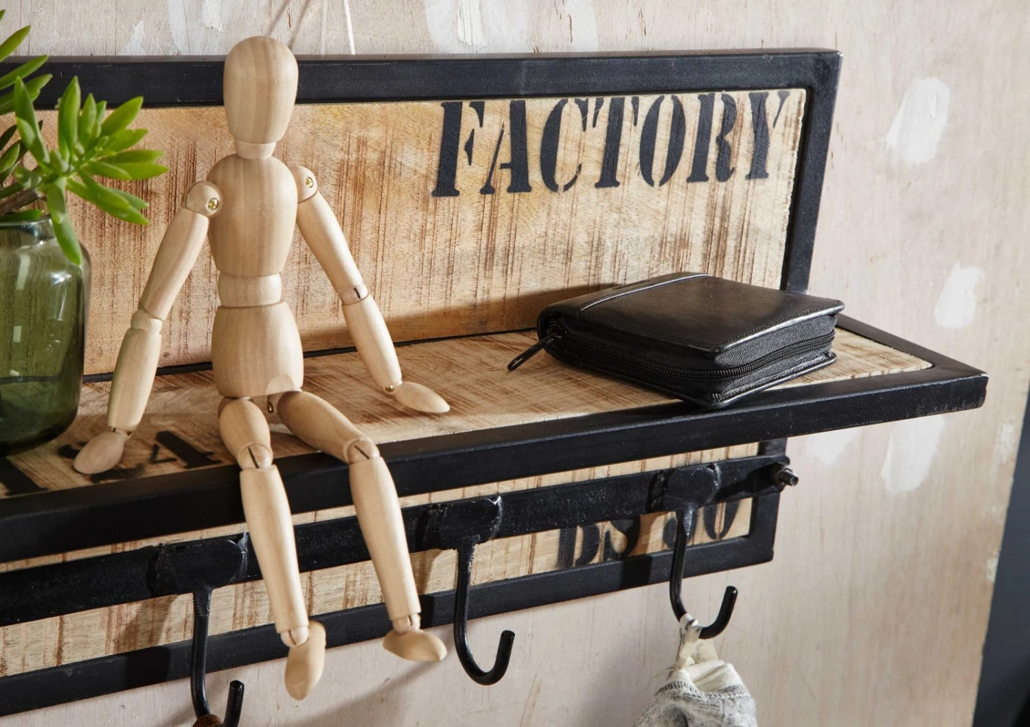 FACTORY #153 Appendiabiti In Legno Di Mango E Ferro - Stampato 61x14x31 7 FACTORY #153 Appendiabiti In Legno Di Mango E Ferro - Stampato 61x14x31 - immagine 5