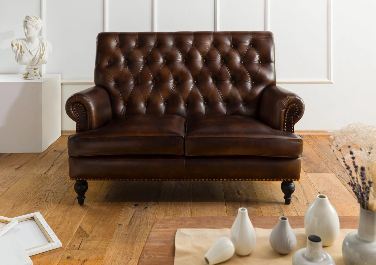 CHESTERFIELD #106 Divano 2 Posti - Vera Pelle / Marrone 140x84x94 3 CHESTERFIELD #106 Divano 2 Posti - Vera Pelle / Marrone 140x84x94