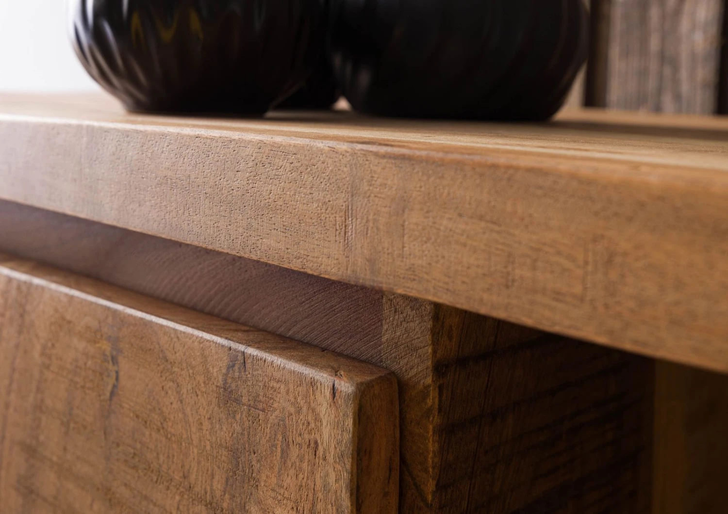 BARK #115 Credenza In Legno Di Acacia - Laccato / Naturale 140x40x150 7 BARK #115 Credenza In Legno Di Acacia - Laccato / Naturale 140x40x150 - immagine 5