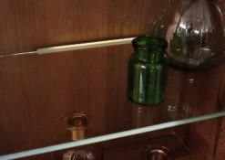 Vetrina In Legno Di Quercia Selvatica/ Cerro 62x42x190 Tabacco Marrone Oliato MONTREUX #321 14 Vetrina In Legno Di Quercia Selvatica/ Cerro 62x42x190 Tabacco Marrone Oliato MONTREUX #321 -Massivmoebel24 48 320 100 2021 5