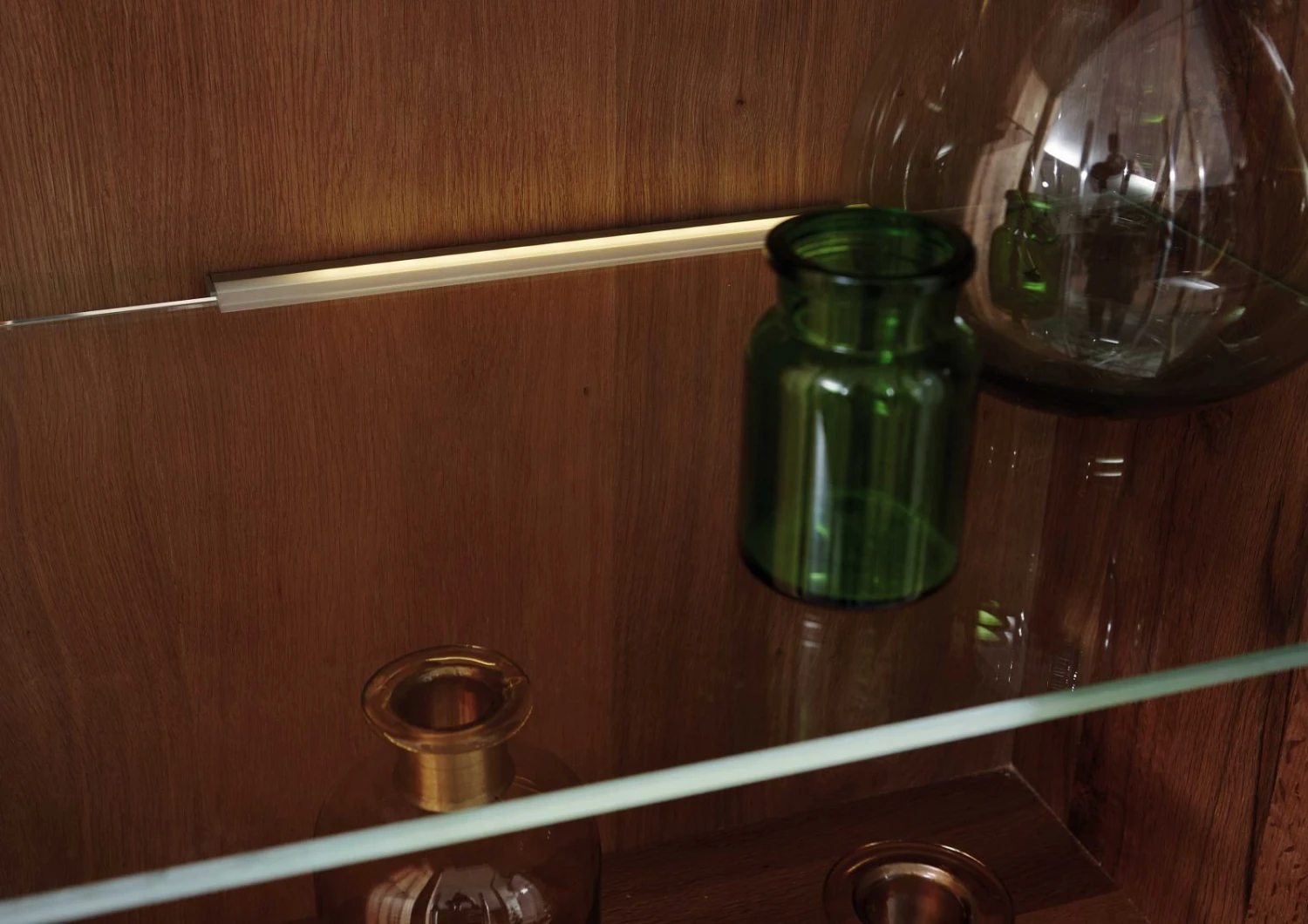 Vetrina In Legno Di Quercia Selvatica/ Cerro 62x42x190 Tabacco Marrone Oliato MONTREUX #321 7 Vetrina In Legno Di Quercia Selvatica/ Cerro 62x42x190 Tabacco Marrone Oliato MONTREUX #321 - immagine 5