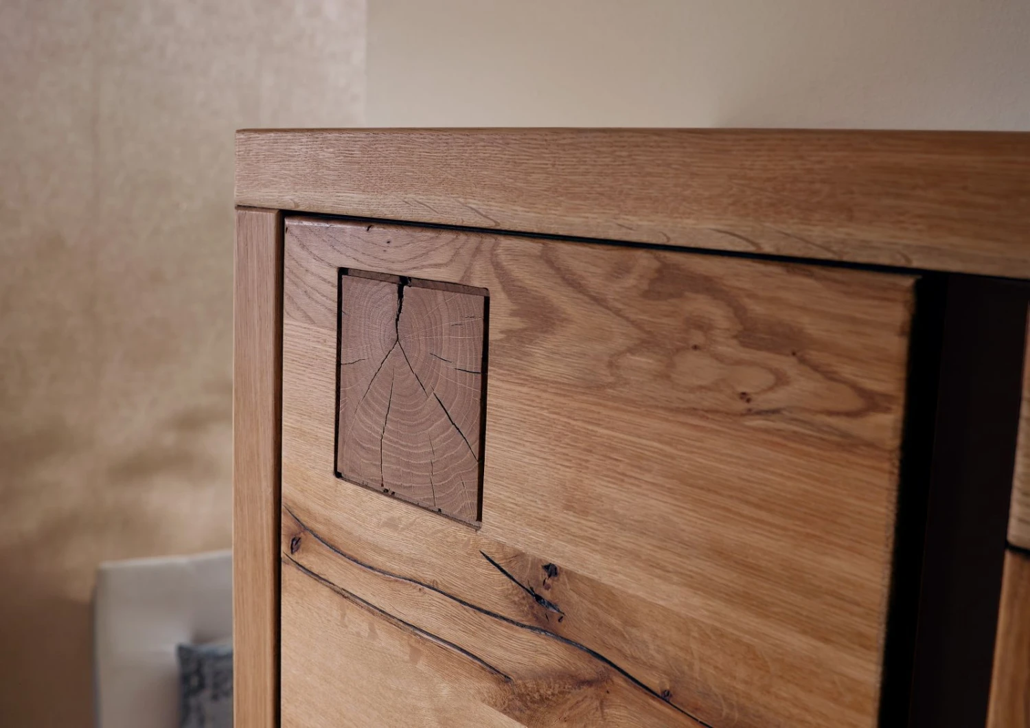 VILLANDERS #330 Armadio In Legno Di Quercia Selvatica - Oliato / Tabacco 103x40x205 5 VILLANDERS #330 Armadio In Legno Di Quercia Selvatica - Oliato / Tabacco 103x40x205 - immagine 3