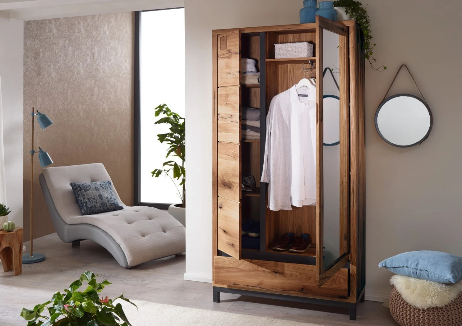 VILLANDERS #330 Armadio In Legno Di Quercia Selvatica - Oliato / Tabacco 103x40x205 6 VILLANDERS #330 Armadio In Legno Di Quercia Selvatica - Oliato / Tabacco 103x40x205 - immagine 4