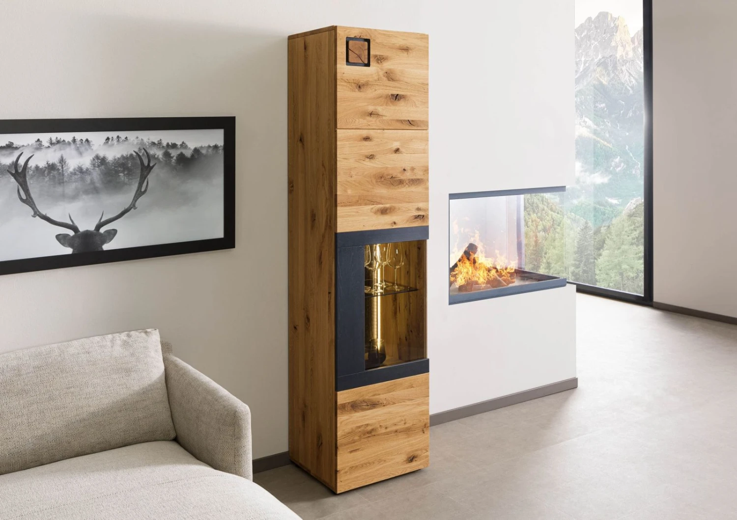 KITZBÜHEL #103 Vetrina In Legno Di Quercia Selvatica - Laccato Oliato / Naturale 50x43,5x204 4 KITZBÜHEL #103 Vetrina In Legno Di Quercia Selvatica - Laccato Oliato / Naturale 50x43,5x204 - immagine 2